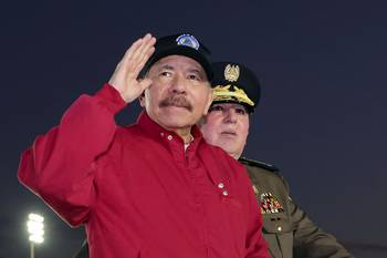 Daniel Ortega, presidente de Nicaragua, en la plaza La Fe, en Managua. · Foto: César Pérez, Presidencia Nicaragüense, AFP