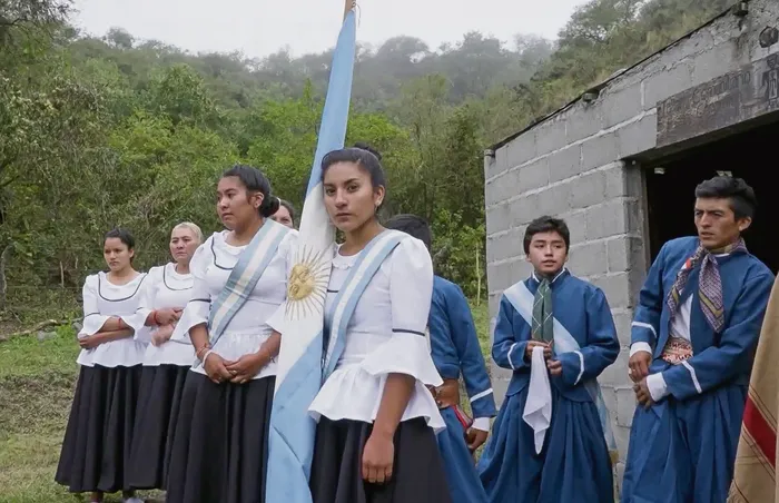 Foto principal del artículo 'Toda disputa por la tierra es una disputa por la mirada: Nuestra tierra, de Lucrecia Martel'