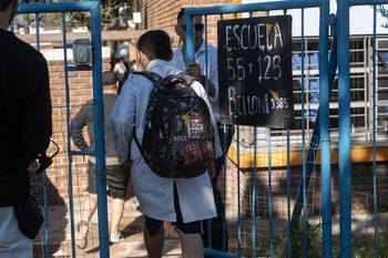 Escuelas 123 y 55, el 12 de noviembre, en Flor de Maroñas. · Foto: Alessandro Maradei