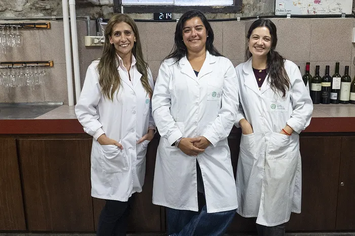 Karina Medina, Valentina Martín y Florencia Tourné. · Foto: Alessandro Maradei