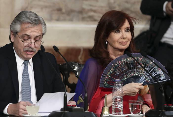 El presidente argentino, Alberto Fernández, y la vicepresidenta, Cristina Fernández, en el Congreso, el 10 de marzo de 2020, en Buenos Aires. · Foto: Alejandro Pagni, AFP