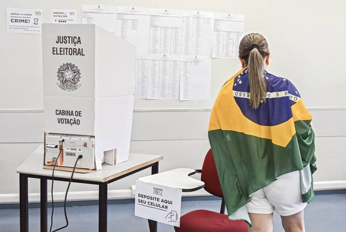 Durante la votación de las elecciones generales, el 2 de octubre en la ciudad de Brasilia. · Foto: Evaristo Sa, AFP