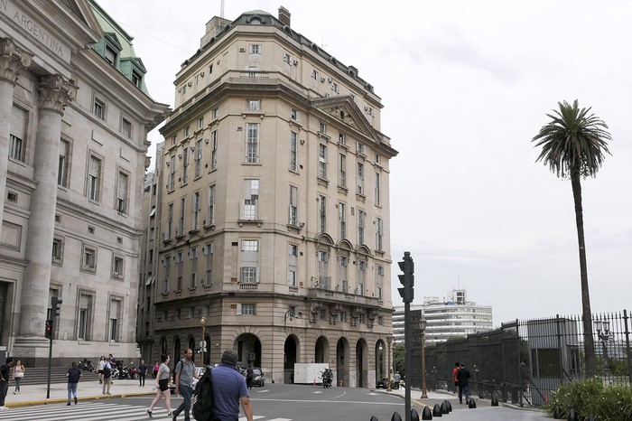 La sede de la Secretaría de Inteligencia del Estado (SIDE), próximo a la Casa Rosada. · Foto: Enrique García Medina