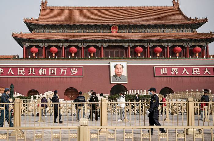 Puerta de Tiananmén previo al 20º Congreso del Partido Comunista de China, en la ciudad de Pekin, el 13 de octubre de 2022. · Foto: Noel Celis, AFP
