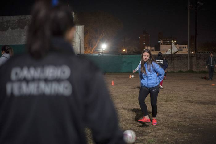 
Entrenamiento del plantel de primera división de Danubio Femenino. (archivo, setiembre de 2019)
 · Foto: Natalia Rovira