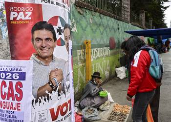 Publicidad electoral en La Paz. · Foto: Martín Bernetti, AFP