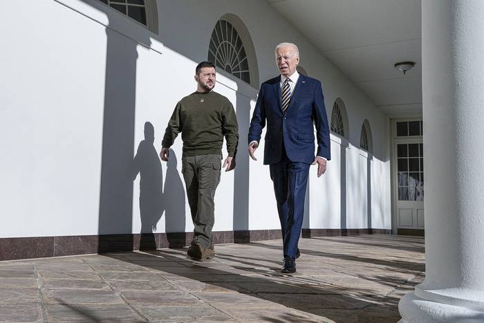 Volodímir Zelenski y Joe Biden, en la Casa Blanca (21.12.2022). · Foto: Brendan Smialowski, AFP