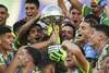 Los jugadores de Defensa y Justicia, en el podio tras recibir el trofeo de campeones de la Copa Sudamericana, luego de ganarle a Lanús, en el estadio Mario Alberto Kempes, en Córdoba. Los jugadores de Defensa y Justicia, en el podio tras recibir el trofeo de campeones de la Copa Sudamericana, luego de ganarle a Lanús, en el estadio Mario Alberto Kempes, en Córdoba.