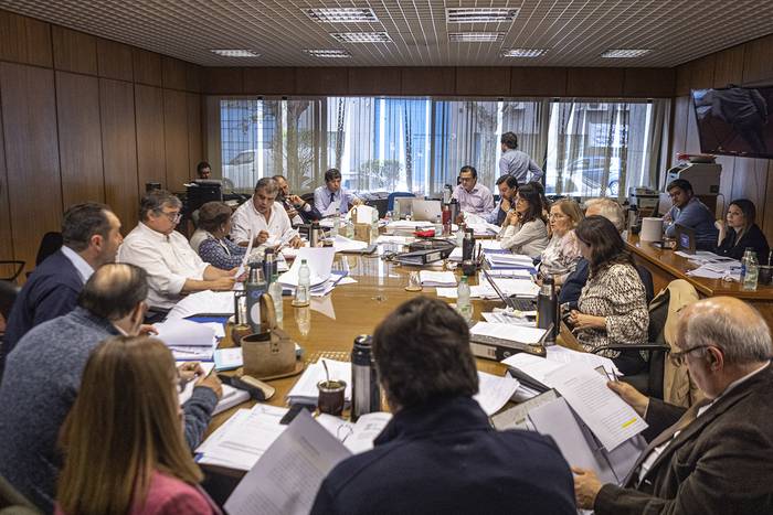 Reunión de legisladores de la coalición para tratar la Rendición de Cuentas (archivo, setiembre de 2023). · Foto: Ernesto Ryan