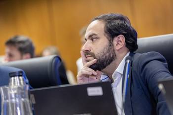 Gonzalo Civila, el 17 de setiembre, durante la Comisión de Presupuesto integrada con Hacienda. · Foto: Rodrigo Viera Amaral
