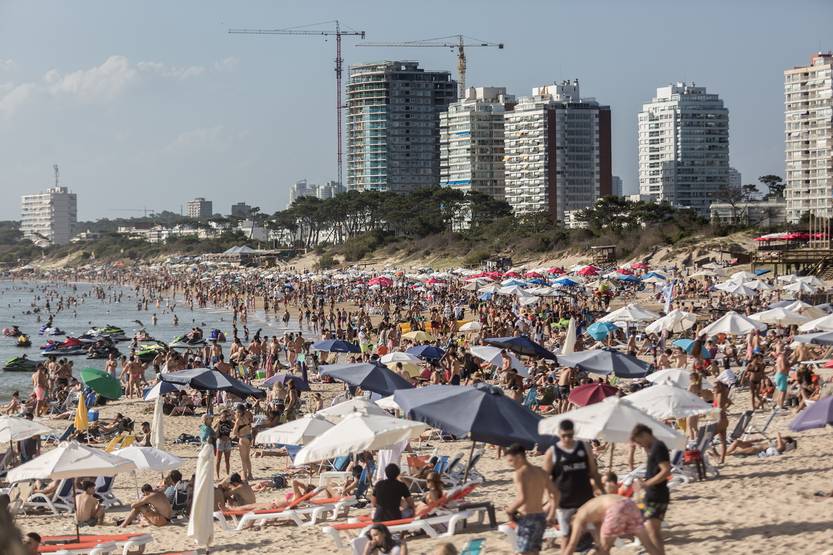 Tapa 20251227 Colonia turismo 2