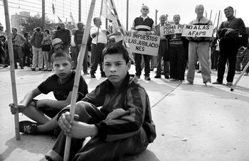 Acto del 1° de mayo organizado por la Tendencia Clasista y Combativa (archivo, mayo de 2007) Acto del 1° de mayo organizado por la Tendencia Clasista y Combativa (archivo, mayo de 2007)