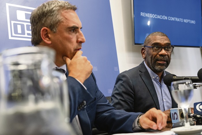 Pablo Ferreri y Eduardo Ortuño, el 18 de diciembre, durante la conferencia de prensa. · Foto: María Vivanco