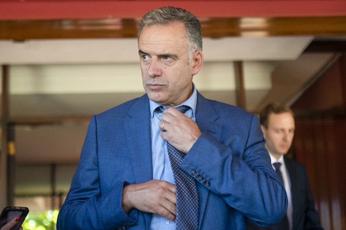 El presidente Yamandú Orsi, el 24 de noviembre, en el Club de Golf de Montevideo. · Foto: Alessandro Maradei