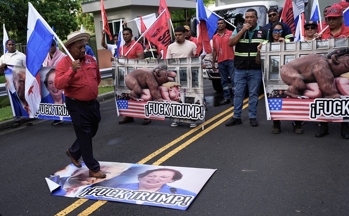 Manifestación frente a la embajada de Estados Unidos, el 24 de diciembre, en la Ciudad de Panamá. Foto: Arnulfo Franco, AFP.