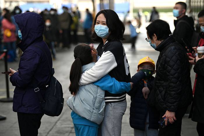 Cola para hacerse prueba de Covid-19, 3el 14 de marzo, en Pekín. · Foto: Noel Celis, AFP