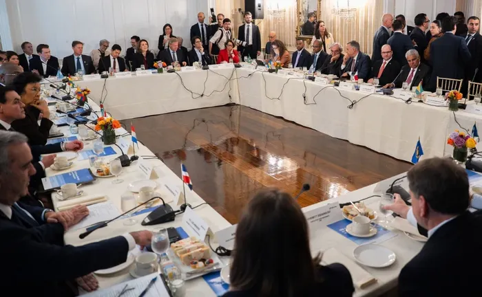 “Diálogo presidencial sobre inteligencia artificial”, el 22 de setiembre, en Nueva York. · Foto: Presidencia de Uruguay, sin datos de autor