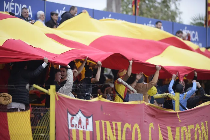Hinchada de Progreso (archivo). · Foto: Alessandro Maradei