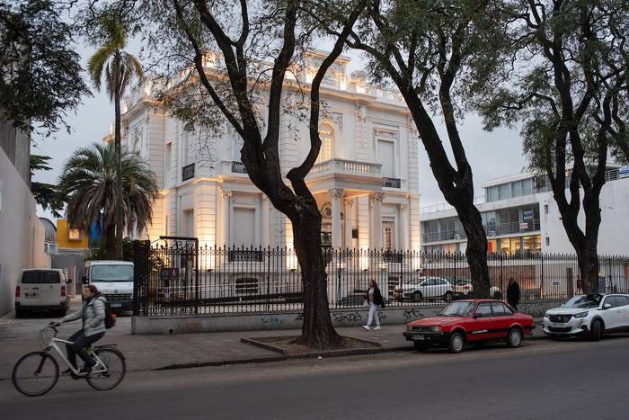 Sede de la Institución Nacional de Derechos Humanos y Defensoría del Pueblo, en Montevideo (archivo, agosto de 2022). · Foto: Ricardo Antúnez, adhocFOTOS