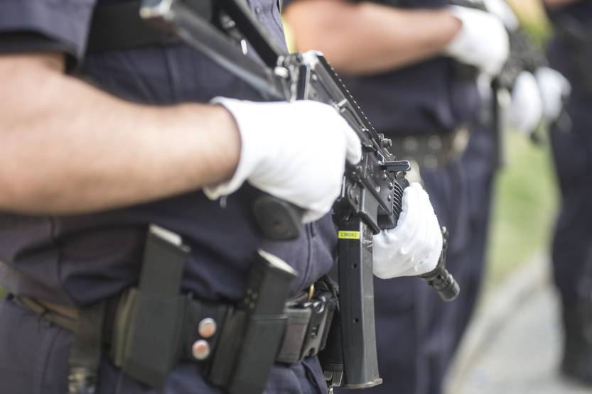 20220406  policias