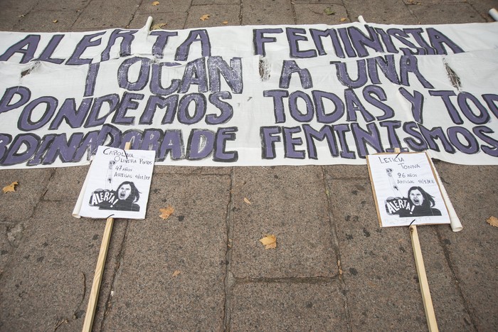 Alerta feminista en Montevideo (archivo, enero de 2022). · Foto: Natalia Rovira