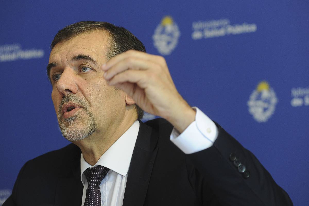 El MSP presentó un nuevo carné pediátrico que incorpora indicadores sobre enfermedades no transmisibles - Vimarsana News