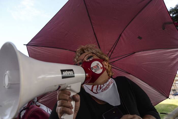 Movilizacion de trabajadoras sexuales, este jueves, frente al Palacio Legislativo. · Foto: Natalia Rovira