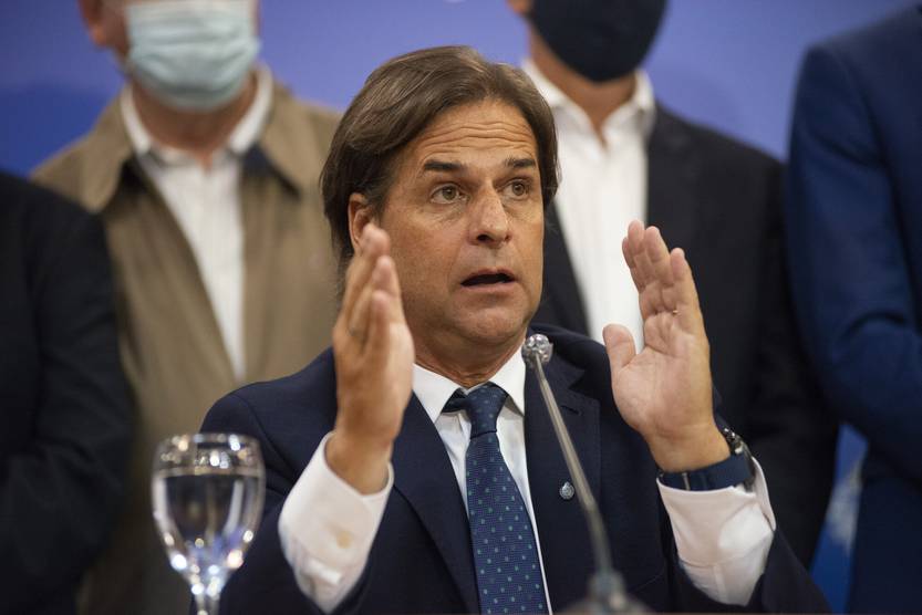 Pol - Lacalle Pou y aumento de Combustibles