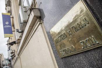 Ministerio de Trabajo y Seguridad Social, en Montevideo (archivo). · Foto: Mauricio Zina