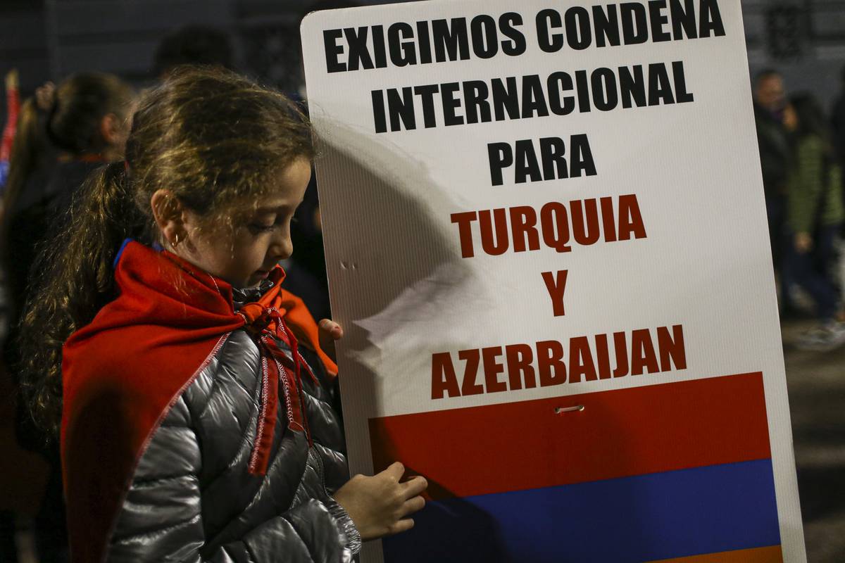 FA condenó gesto de canciller turco y afirmó que hay una “confusa conducción” de la política exterior | la diaria | Uruguay