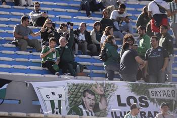 Hinchada de Racing durante un partido en el estadio Centenario (archivo). · Foto: Alessandro Maradei