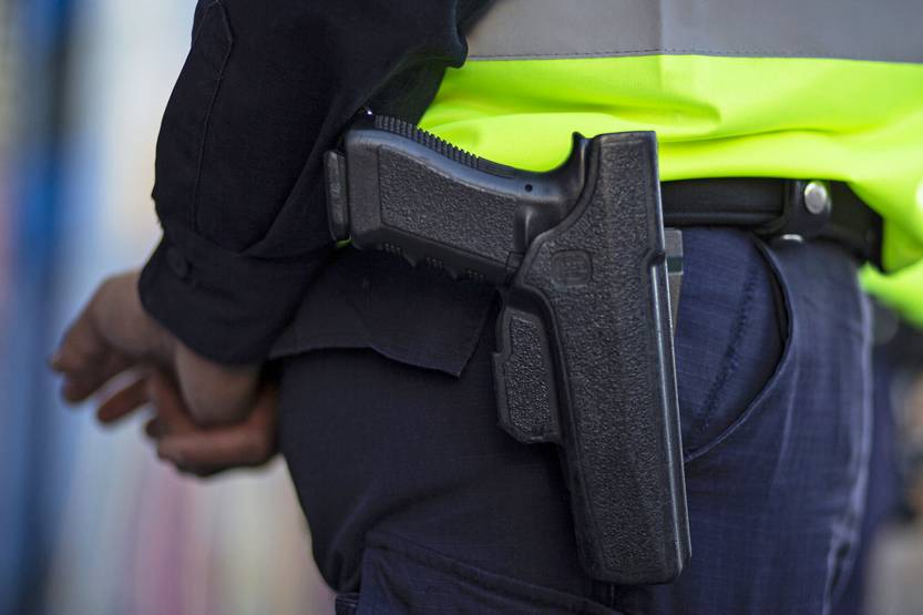 20220513 policia dispara adolescente