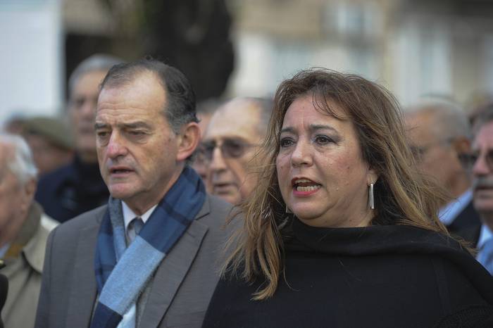 Guido Manini Ríos e Irene Moreira, durante un acto del ejército (archivo, mayo de 2022). · Foto: Federico Gutiérrez