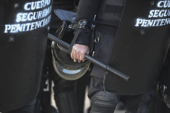 Policías en el Penal de Libertad (archivo, junio 2022). · Foto: Federico Gutiérrez