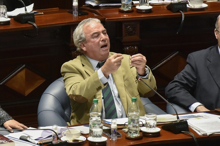 Luis Alberto Heber, enla Cámara de Senadores, el 7 de junio, en el Palacio Legislativo. · Foto: Federico Gutiérrez