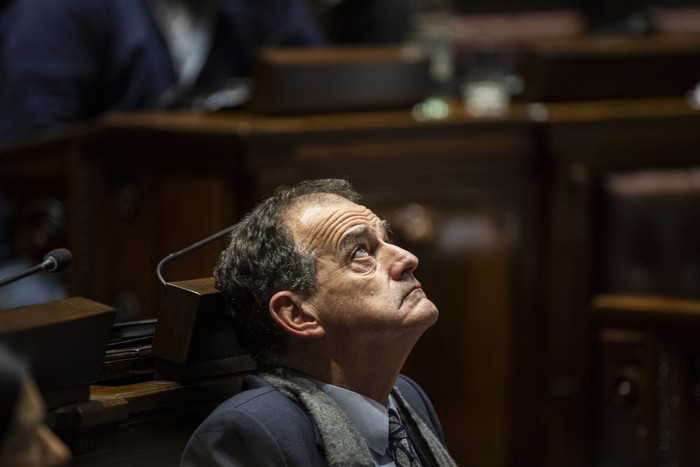 Guido Manini Ríos, en el Parlamento (archivo, 2022). · Foto: Ernesto Ryan