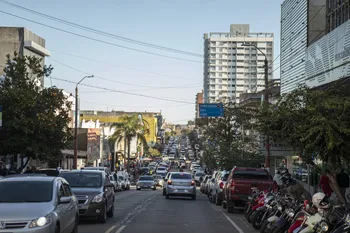 Avenida Sarandí, en Rivera (archivo, junio de 2022). · Foto: Ernesto Ryan