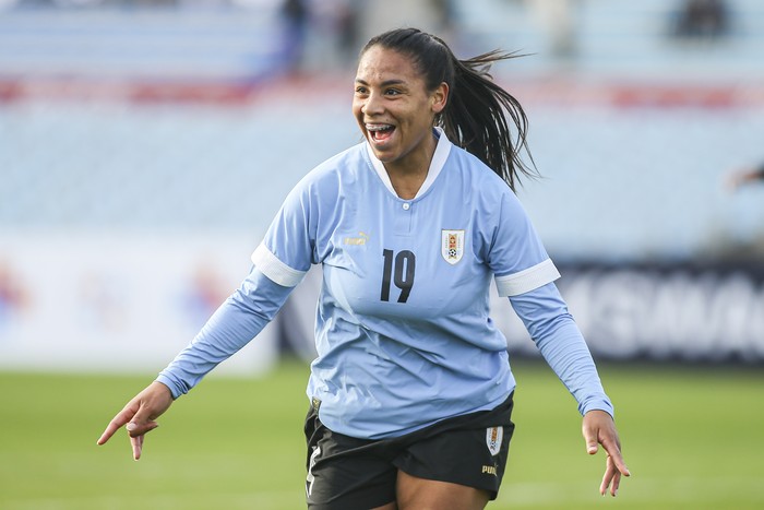 Wendy Carballo, de Uruguay en el Estadio Centenario. (archivo, junio de 2022) · Foto: .