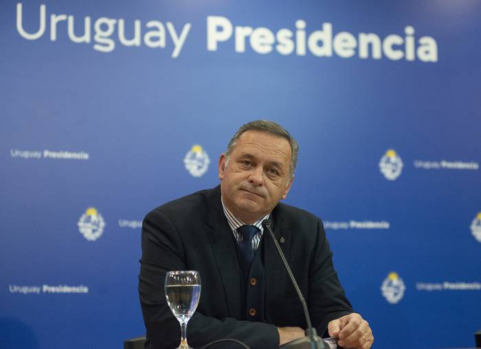 Álvaro Delgado, durante una conferencia de prensa en la Torre Ejecutiva, en Montevideo (archivo, julio de 2022). · Foto: Alessandro Maradei