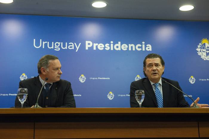 Álvaro Delgado y Rodrigo Ferrés en Torre Ejecutiva. (archivo, julio de 2022) · Foto: Alessandro Maradei