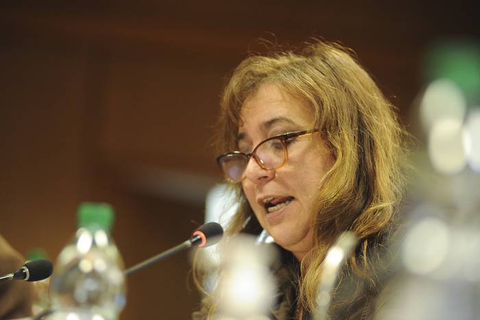 Irene Moreira en comisión del parlamento. · Foto: Federico Gutiérrez