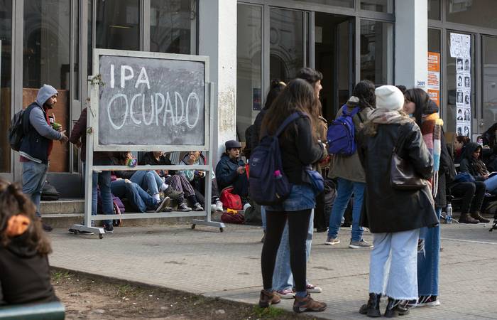 IPA (Instituto de Profesores Artigas) ocupado por estudiantes. · Foto: Alessandro Maradei