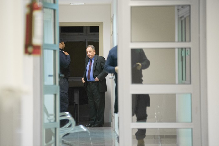 Jorge Silveira en sede judicial por la causa Michelini - Gutiérrez Ruiz. (archivo, agosto de 2022) · Foto: Mara Quintero