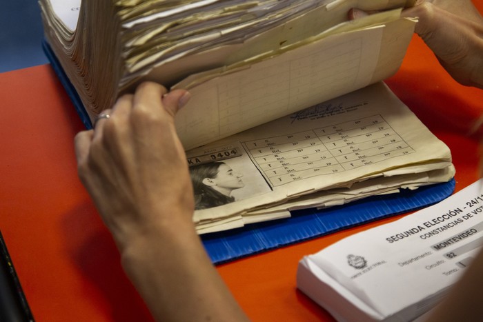 Circuito de votación en Montevideo (archivo,  2019). · Foto: Ernesto Ryan