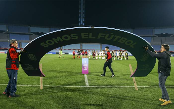 Foto principal del artículo 'El jueves habrá un Consejo de Liga entre AUF y clubes del femenino tras un nuevo reclamo de los equipos' · Foto: .