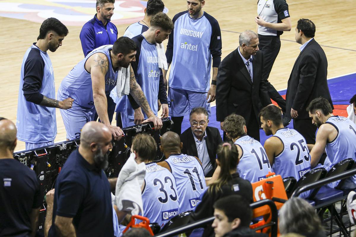 Ruben Magnano dio la lista de 12 jugadores para los partidos por la ...