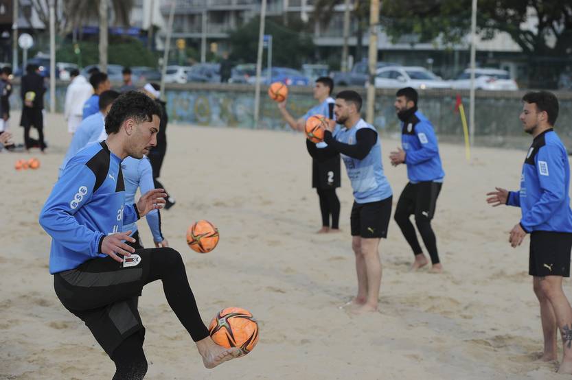20230228 dep futbol playa