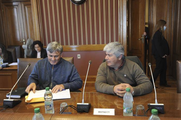 Marcelo Fagúndez y Marcelo Fender, integrantes del Colectivo Guichón, el 6 de setiembre, en la Comisión de Ambiente de Diputados. · Foto: Federico Gutiérrez