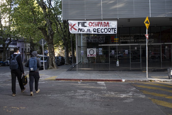 Facultad de Información y Comunicación (archivo). · Foto: Ernesto Ryan
