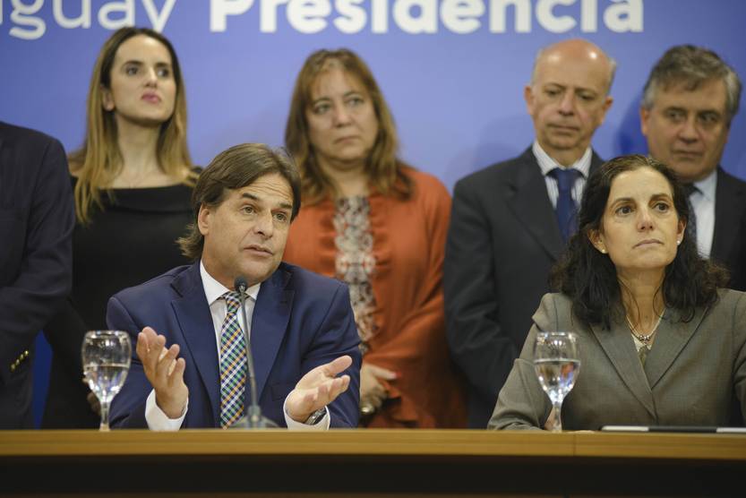 1 - suple Eco  Lacalle Ministros